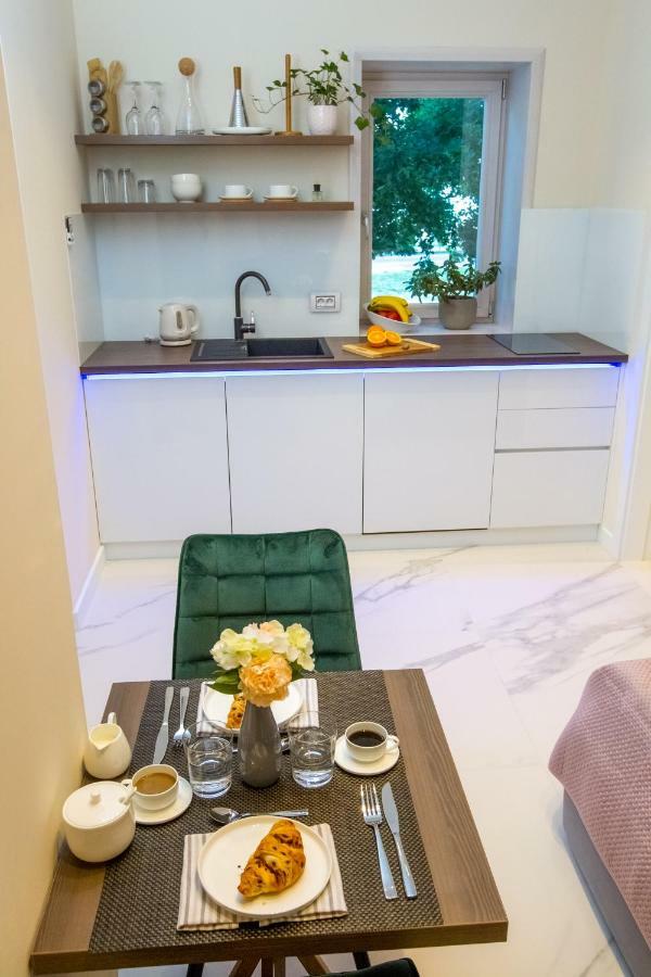 Apartmani Paklenica Noa Starigrad Paklenica Bagian luar foto