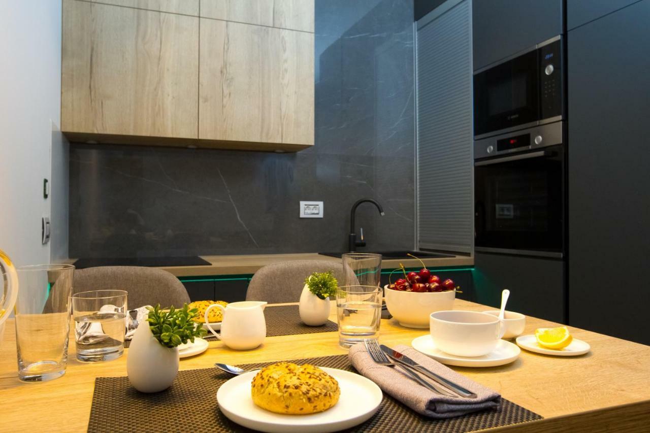 Apartmani Paklenica Noa Starigrad Paklenica Bagian luar foto